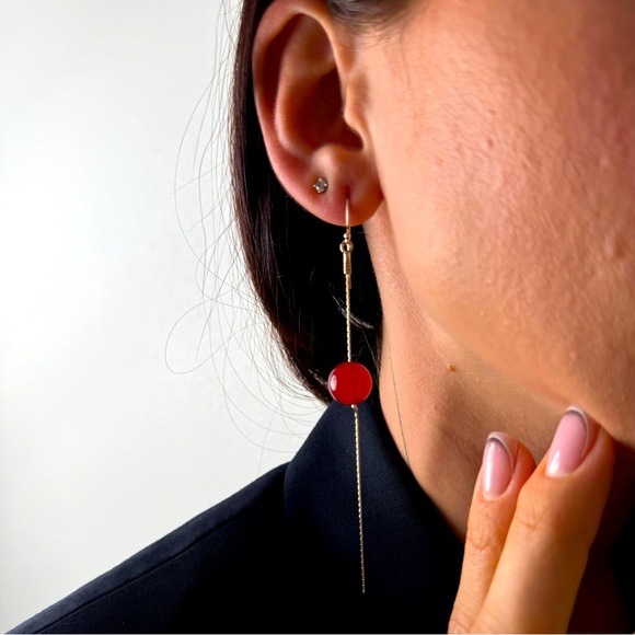 Crimson Drop Threaders 925 earrings - Picture 3 of 5